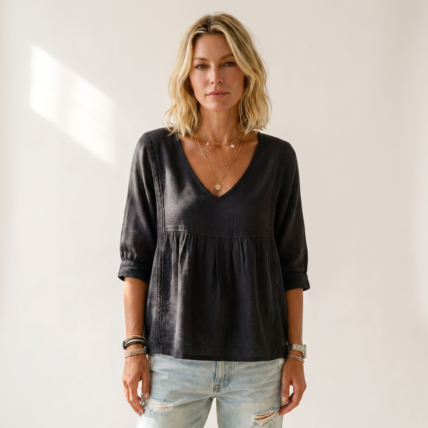 Chic Loose-Fit V-Neck Lace